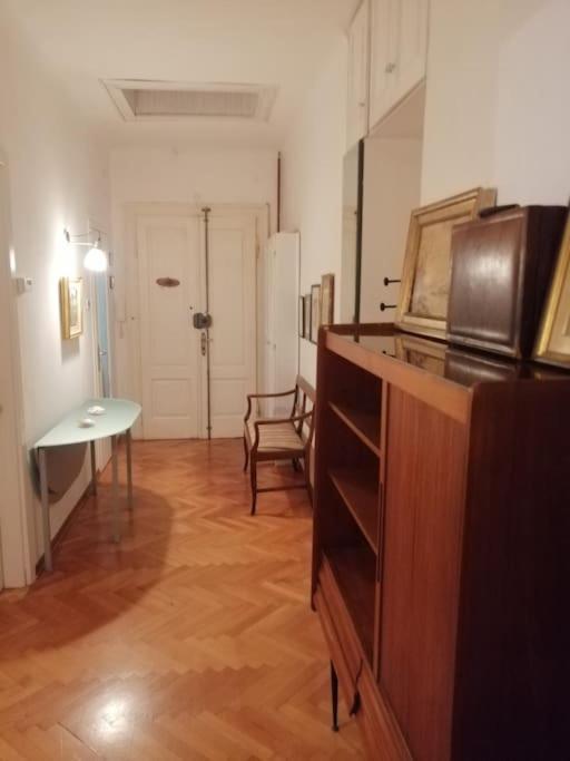Spacious Attic Apartment Kandler Τεργέστη Εξωτερικό φωτογραφία